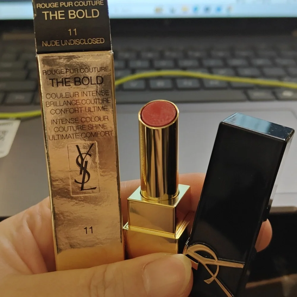 YSL Rouge Pur Couture in Nude Undisclosed (11)